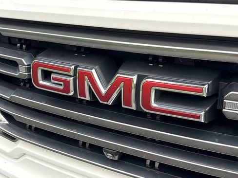 Certified 2020 GMC Sierra 1500 AT4 w/ AT4 Premium Package AWD/4WD image 32