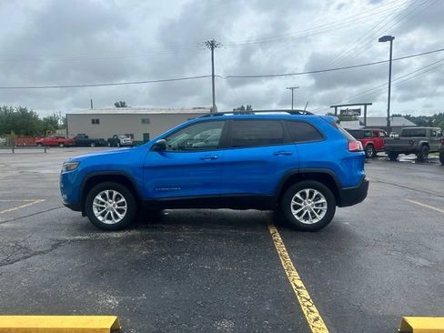 Used 2022 Jeep Cherokee Latitude Lux w/ Sun & Sound Group AWD/4WD image 9