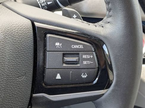Used 2025 Honda Odyssey Touring image 39