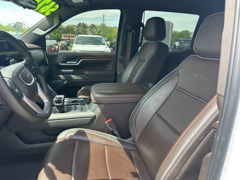 Used 2024 GMC Sierra 1500 Denali w/ Denali Reserve Package AWD/4WD image 11