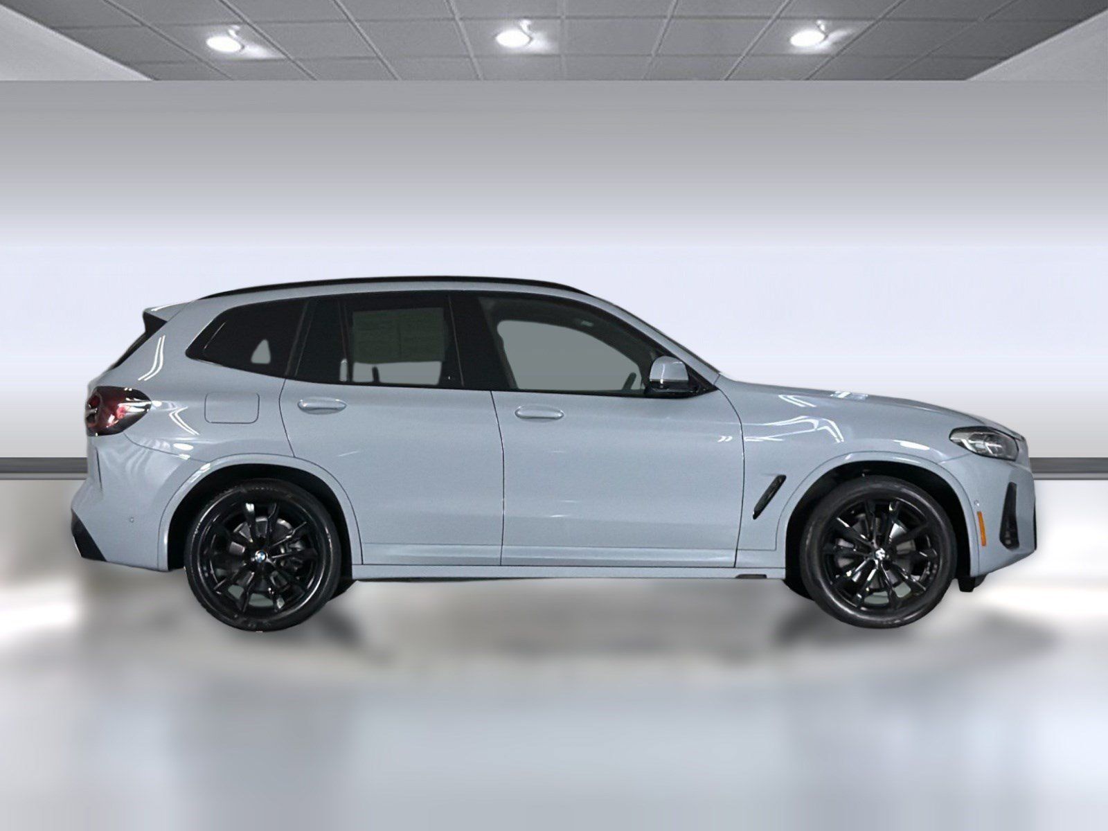 Used 2024 BMW X3 sDrive30i w/ M Sport Package RWD image 8
