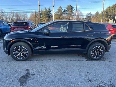 New 2025 Chevrolet Blazer EV LT AWD/4WD image 2