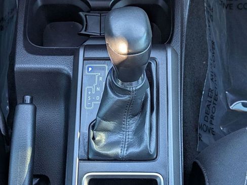 Used 2023 Toyota Tacoma TRD Off-Road w/ Technology Package AWD/4WD image 28