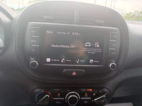 Used 2024 Kia Soul LX w/ Option Group 015 FWD image 28