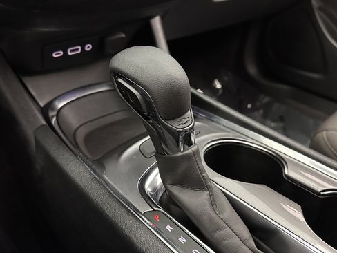 Used 2023 Chevrolet Malibu LT image 14