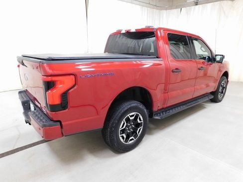 Used 2023 Ford F150 Lightning XLT image 21