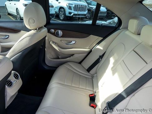 Used 2019 Mercedes-Benz C 300 4MATIC Sedan image 13