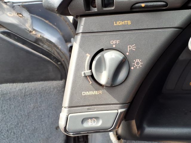 Used 1990 Chevrolet Corvette Coupe RWD image 22