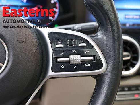 Used 2020 Mercedes-Benz GLB 250 4MATIC image 16