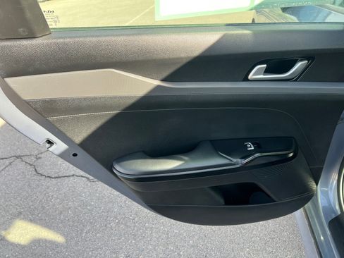Used 2022 Kia K5 LXS image 26