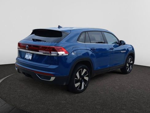Used 2025 Volkswagen Atlas Cross Sport SE FWD image 7