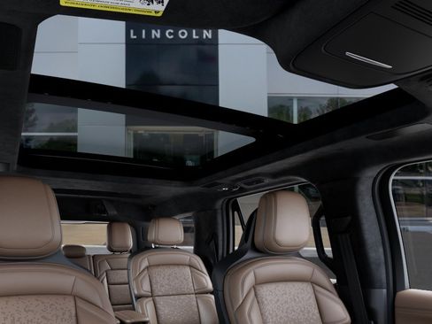 New 2027 Lincoln Navigator Black Label AWD/4WD image 22