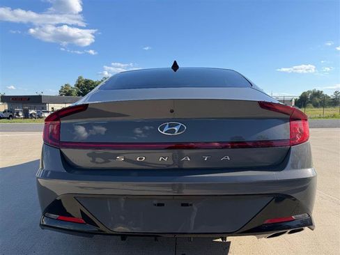 Used 2021 Hyundai Sonata SEL FWD image 4