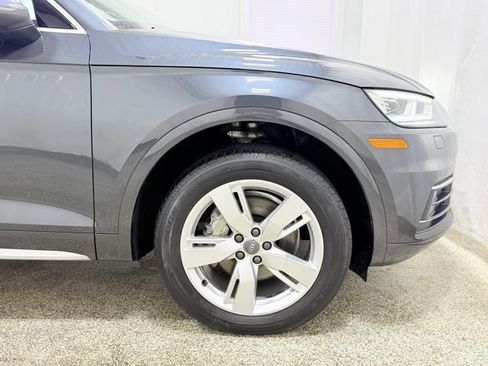 Used 2019 Audi Q5 2.0T Premium Plus w/ Premium Plus Package AWD/4WD image 29