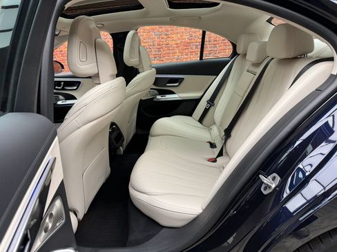 Certified 2024 Mercedes-Benz E 350 4MATIC Sedan image 23