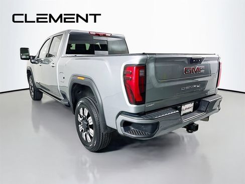 Used 2024 GMC Sierra 2500 Denali w/ Denali Reserve Package AWD/4WD image 10