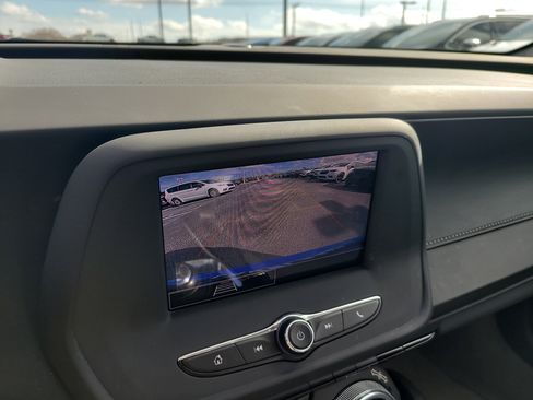 Used 2023 Chevrolet Camaro LT image 21