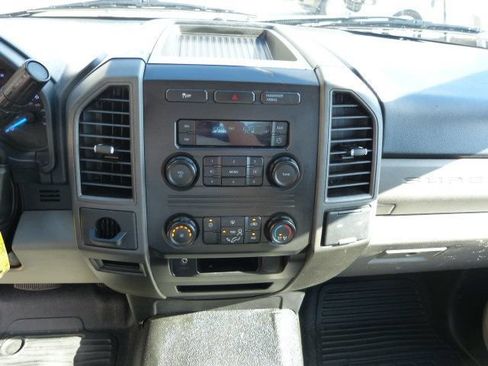 Used 2018 Ford F250 XL RWD image 22