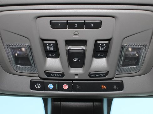 Used 2019 GMC Sierra 1500 Denali w/ Driver Alert Package II AWD/4WD image 12