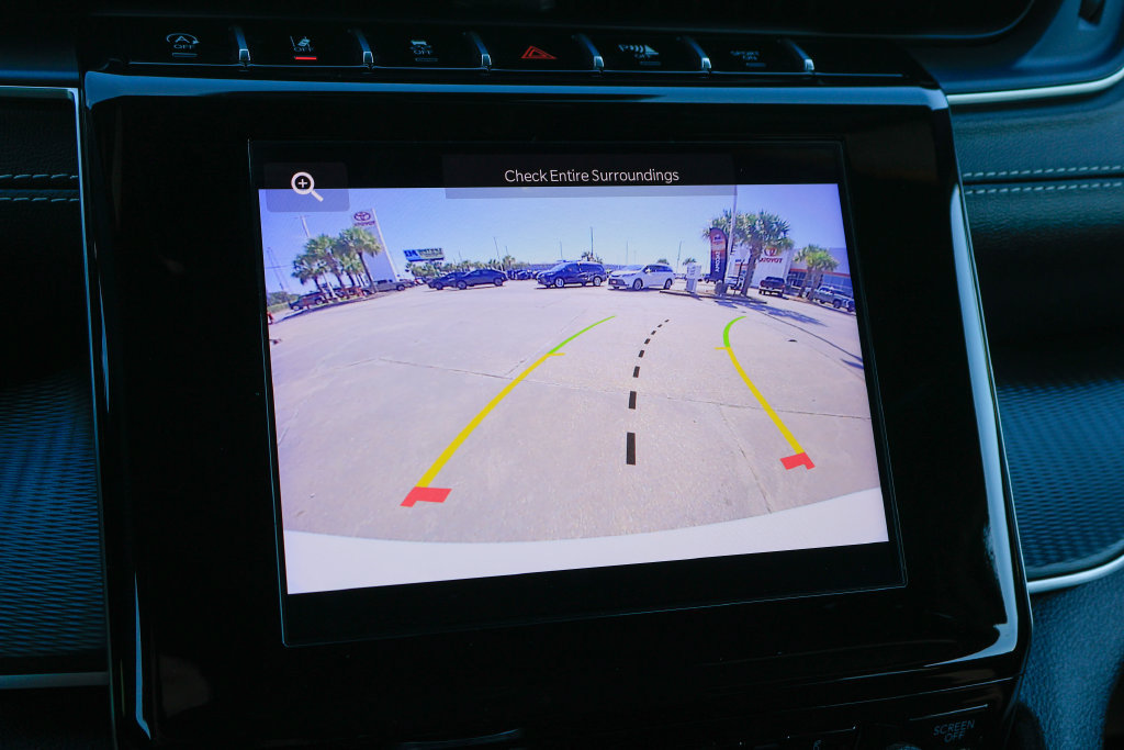 Used 2023 Jeep Grand Cherokee L Laredo RWD image 5