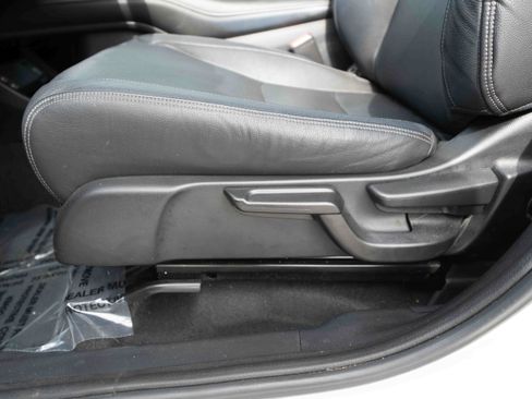 Used 2022 Honda HR-V EX-L image 12