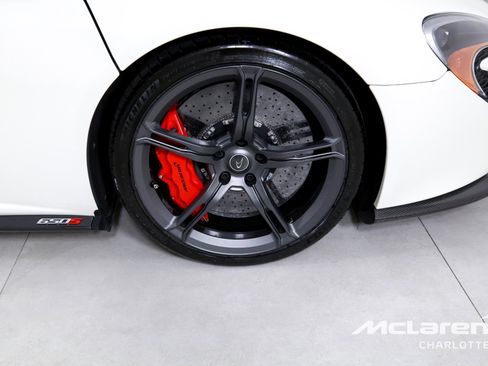 Used 2016 McLaren 650S Spider image 27