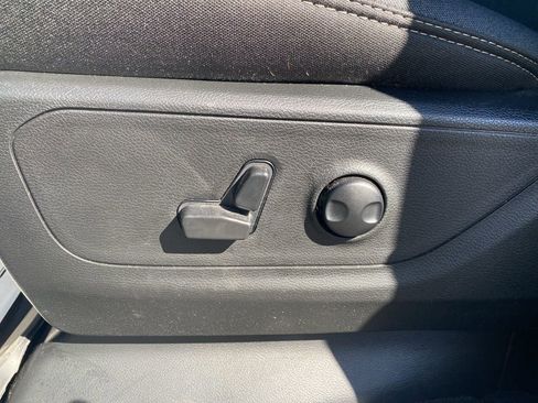 Used 2025 RAM 1500 Big Horn image 12