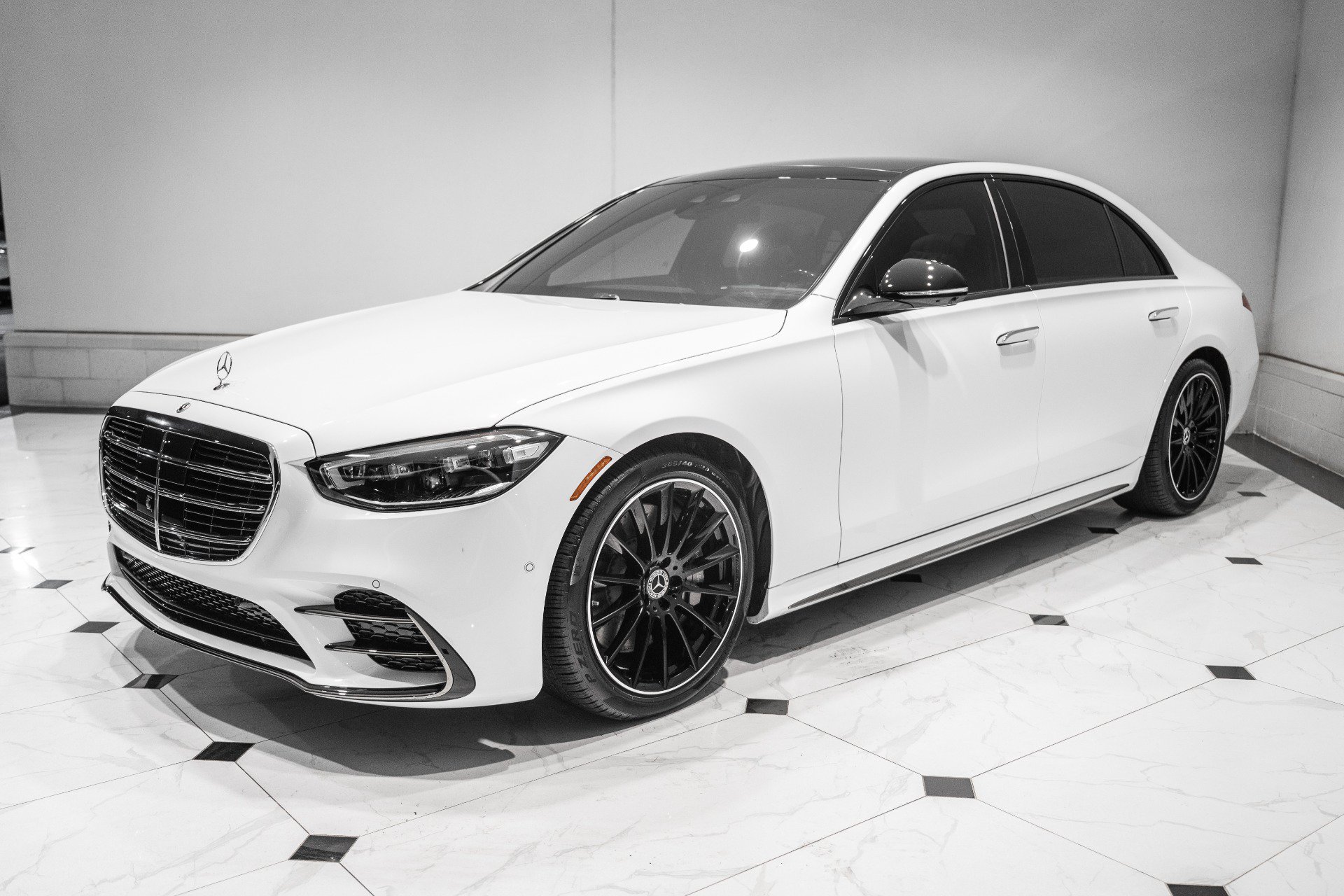Used 2025 Mercedes-Benz S 580 4MATIC Sedan image 5