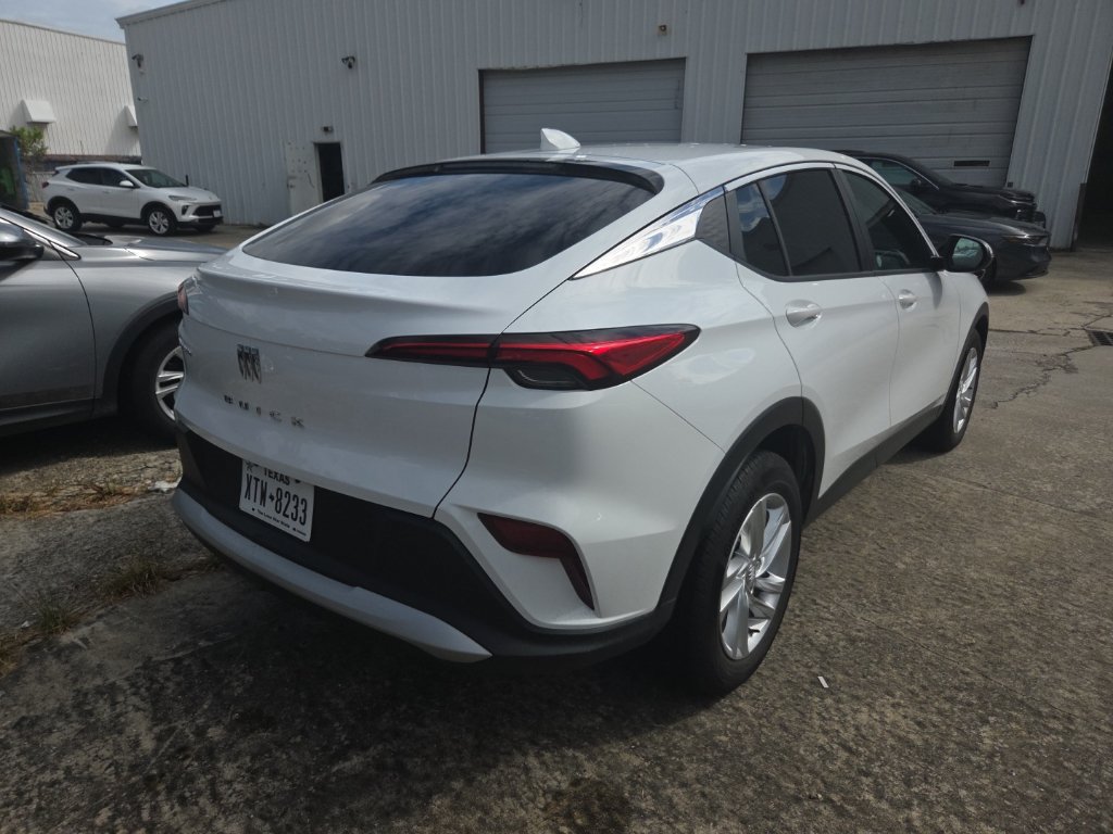 Used 2026 Buick Envista Preferred FWD image 9