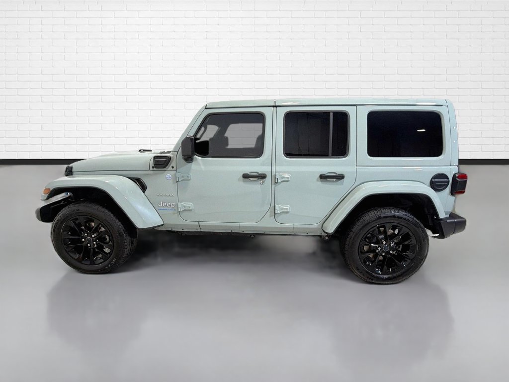 Used 2024 Jeep Wrangler Unlimited Sahara w/ Technology Group AWD/4WD image 6