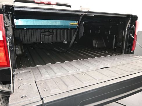 Used 2025 Chevrolet Silverado 1500 ZR2 w/ Technology Package image 55