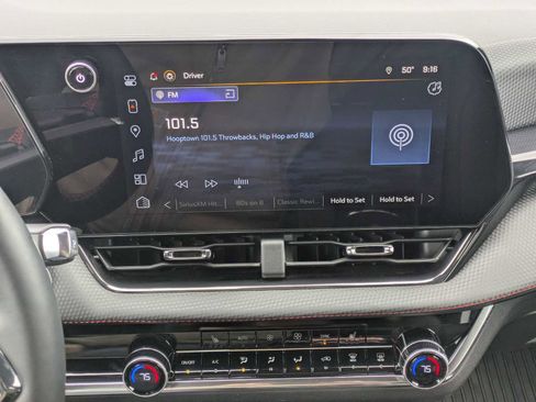 Used 2025 Chevrolet Equinox RS image 28