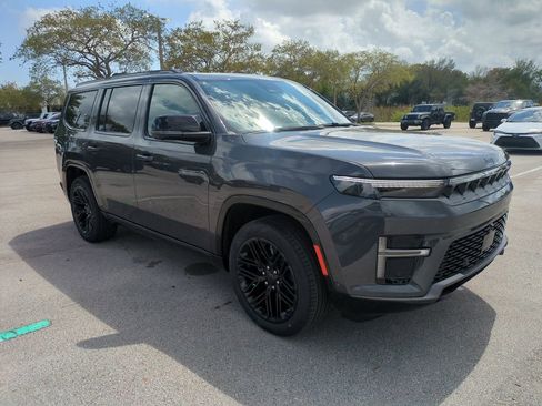 New 2026 Jeep Grand Wagoneer Limited AWD/4WD image 2