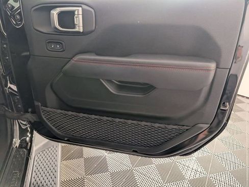 Used 2020 Jeep Gladiator Rubicon AWD/4WD image 33
