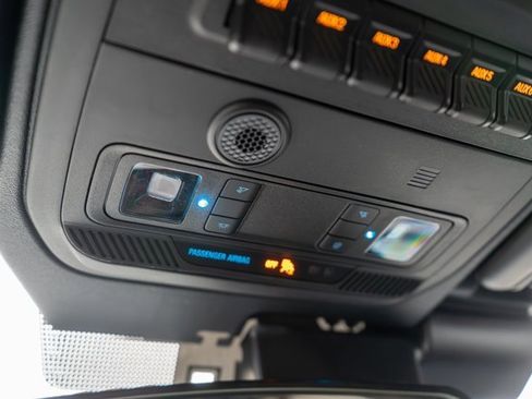 New 2025 Ford Bronco Badlands w/ Sasquatch Package image 26