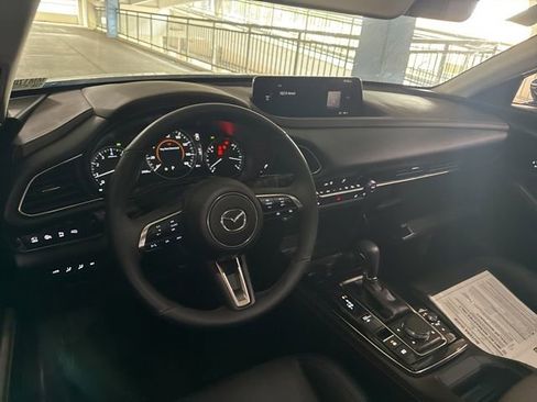 Used 2025 MAZDA CX-30 2.5 Turbo w/ Premium Plus Pkg image 8