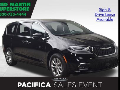 New 2026 Chrysler Pacifica Select