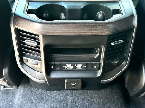 Used 2025 RAM 1500 Laramie AWD/4WD image 27
