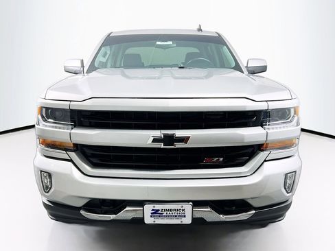 Used 2018 Chevrolet Silverado 1500 LT w/ All Star Edition image 2