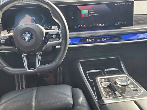 Used 2024 BMW 740i xDrive w/ Premium Package AWD/4WD image 7