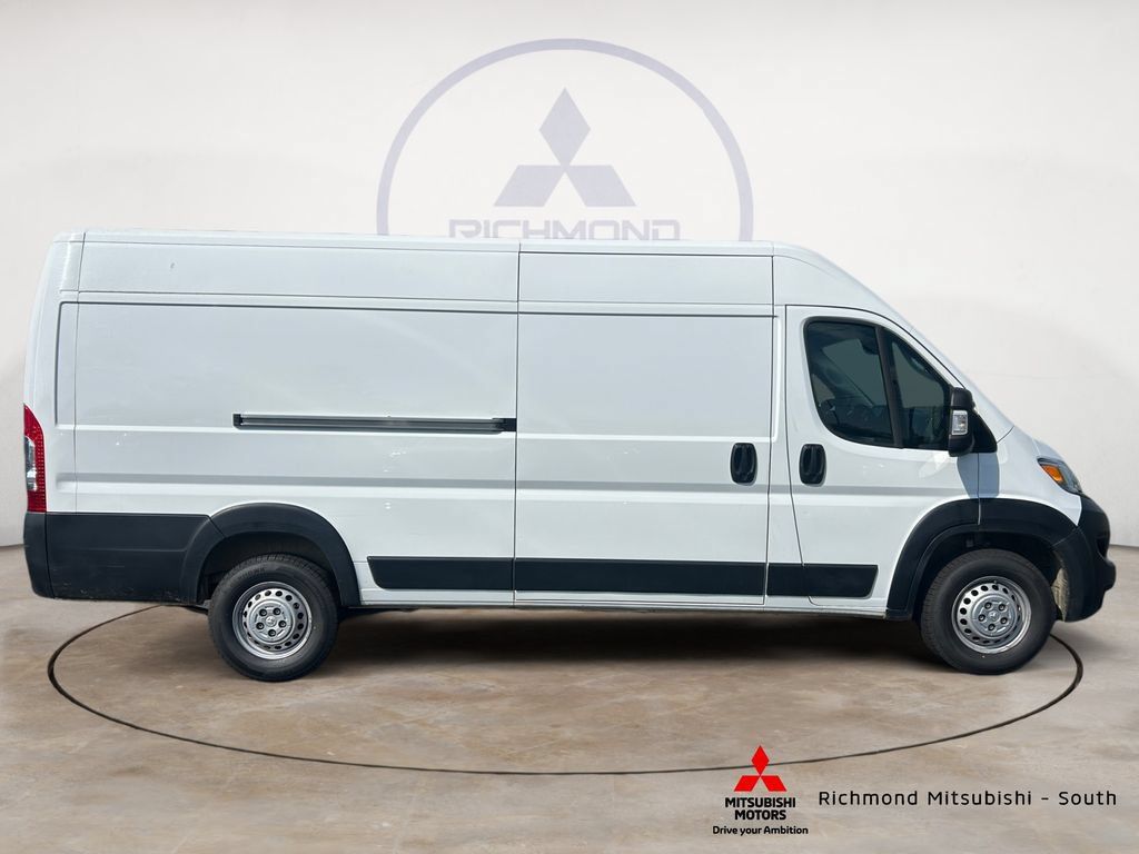 Used 2025 RAM ProMaster 3500 w/ Convenience Group FWD image 2