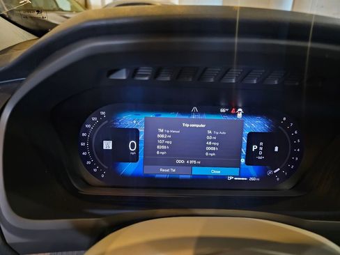 Certified 2023 Volvo XC90 B6 Plus w/ Protection Package AWD/4WD image 21
