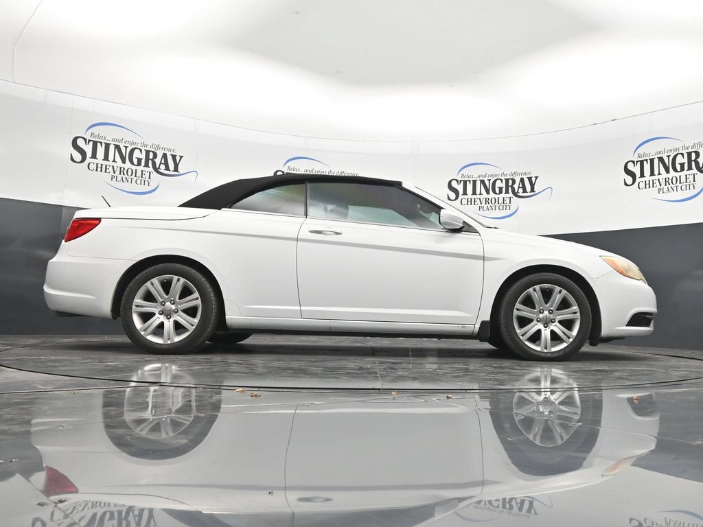 Used 2012 Chrysler 200 Touring FWD image 33