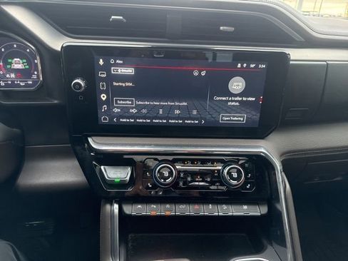 Used 2024 GMC Sierra 1500 Denali w/ Technology Package image 25