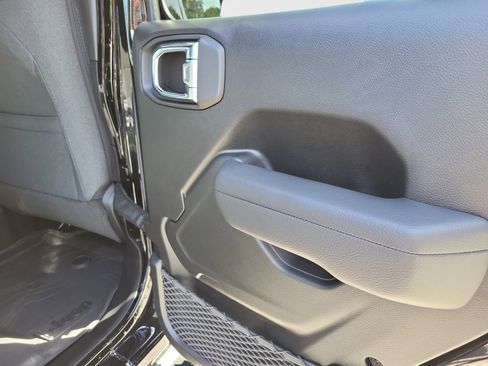 New 2026 Jeep Wrangler Willys AWD/4WD image 16