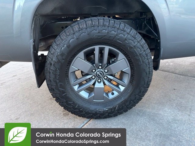 Used 2025 Nissan Frontier SV AWD/4WD image 13