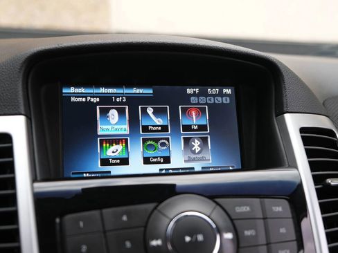 Used 2015 Chevrolet Cruze LT w/ Enhanced Safety Package FWD image 37