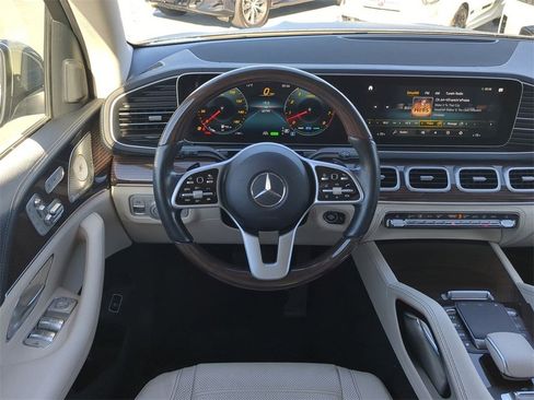Used 2021 Mercedes-Benz GLE 450 4MATIC image 17