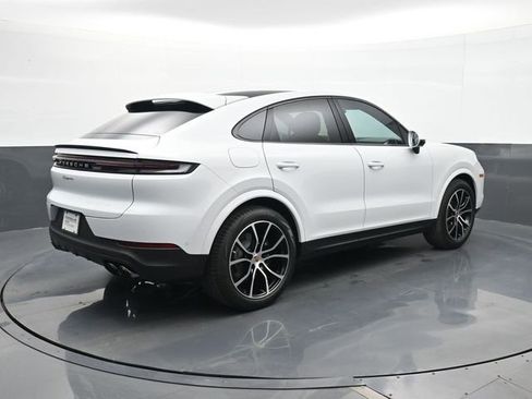 Certified 2026 Porsche Cayenne Coupe AWD/4WD image 22