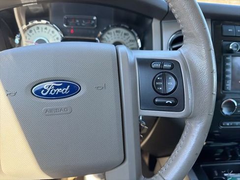 Used 2013 Ford Expedition Limited image 21
